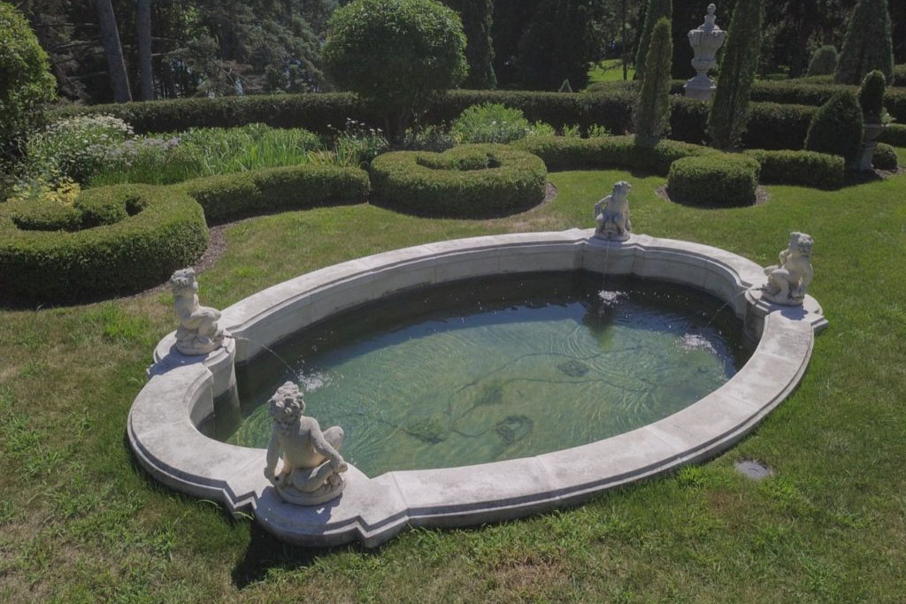 Timeless Elegance custom fountain design by Signature Pools